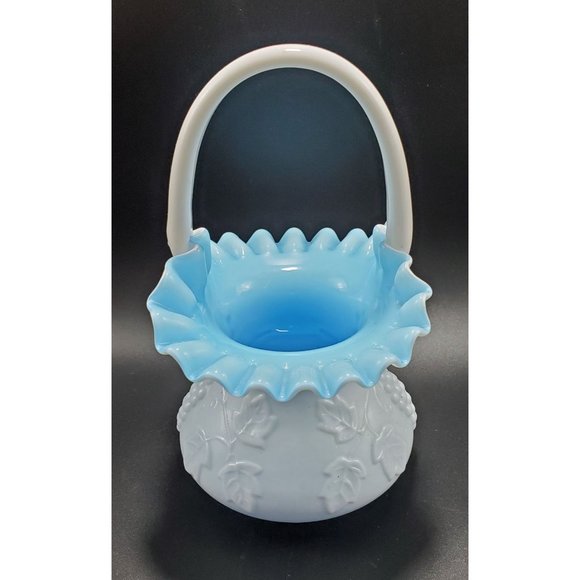 Kanawha VTG Cased Milk Glass Ruffled Bride Basket Grapevine Design White & Blue - Picture 3 of 7